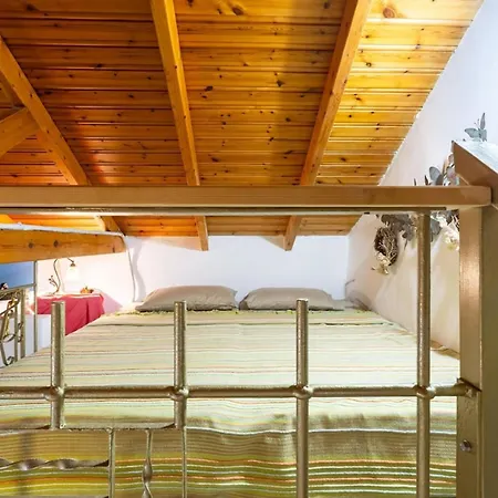 Апартаменты Sunny One - Charming Garden Nest *