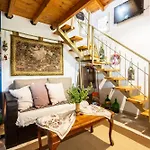 Sunny One - Charming Garden Nest * Petalídhion