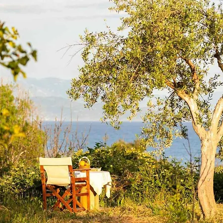 Appartamento Sunny One - Charming Garden Nest Petalídhion