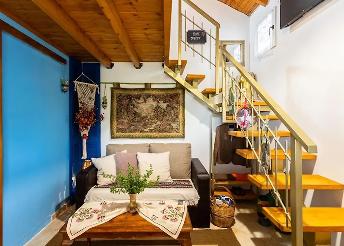 Apartment Sunny One - Charming Garden Nest